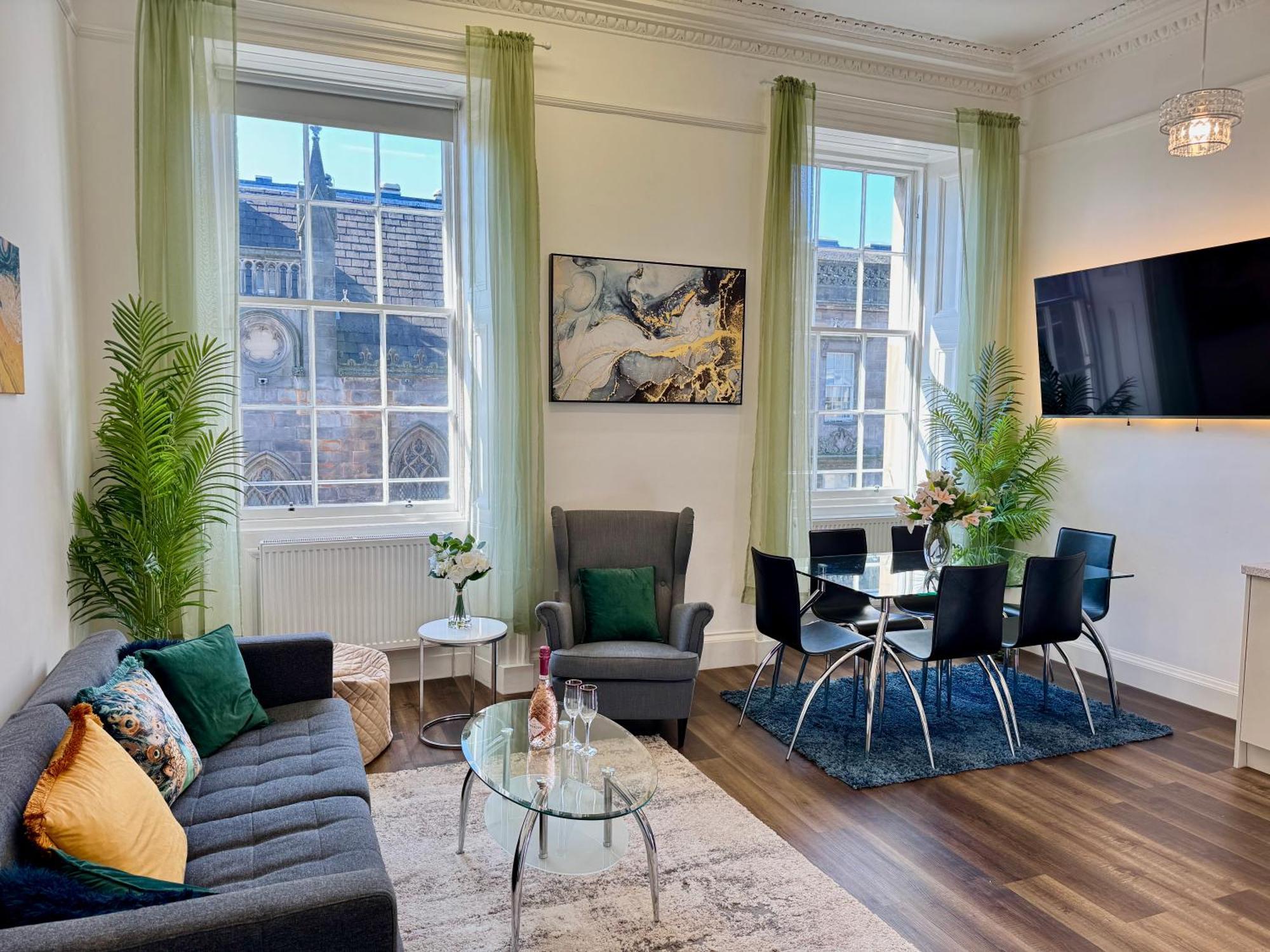 Spacious Luxury 3 Bedroom, 2 Bathroom - Next To Royal Mile And Castle ! Appartement Edinburgh